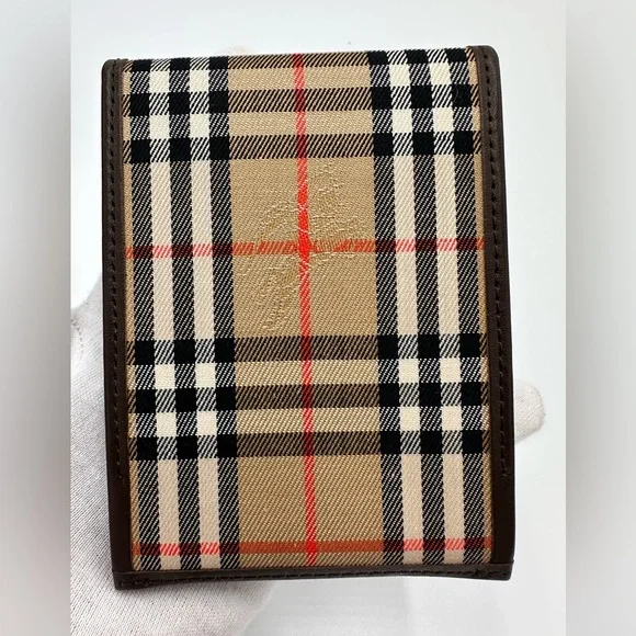 Burberry’s London Card Case